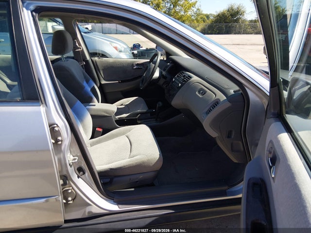 46221827 :رقم المزاد ، 1HGCG56732A021496 vin ، 2002 Honda Accord 2.3 Se مزاد بيع