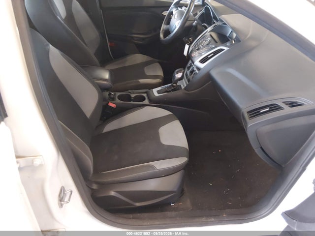 2014 Ford Focus Se მანქანა იყიდება აუქციონზე, vin: 1FADP3K26EL447716, აუქციონის ნომერი: 46221892