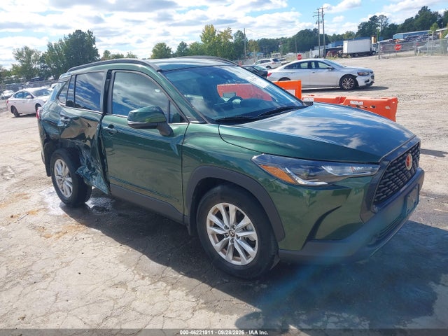 Продаж на аукціоні авто 2022 Toyota Corolla Cross Le, vin: 7MUCAABG5NV034925, номер лоту: 46221911