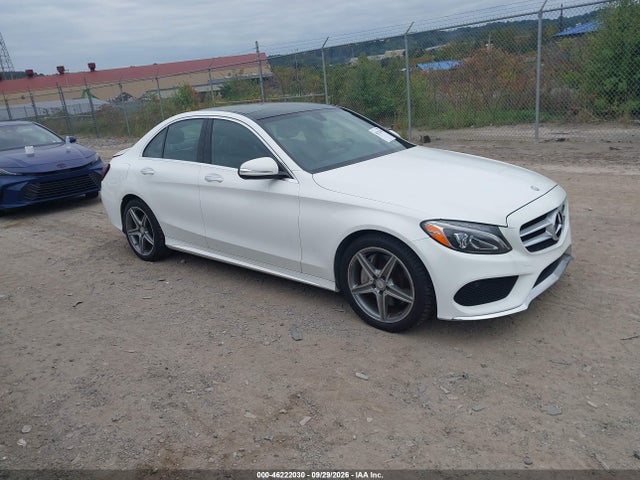 2015 Mercedes-benz C 300 Sport 4matic მანქანა იყიდება აუქციონზე, vin: 55SWF4KB7FU004053, აუქციონის ნომერი: 46222030