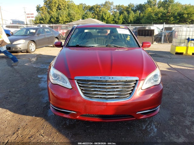 Продажа на аукционе авто 2013 Chrysler 200 Lx, vin: 1C3CCBAB3DN642290, номер лота: 46222124