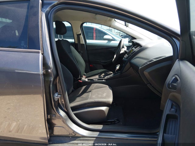 46222401 :رقم المزاد ، 1FADP3E28HL253902 vin ، 2017 Ford Focus S مزاد بيع