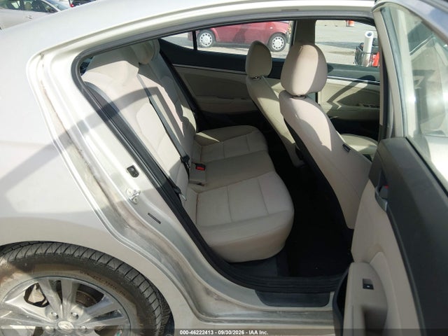 46222413 :رقم المزاد ، 5NPD84LF8JH258501 vin ، 2018 Hyundai Elantra Sel مزاد بيع