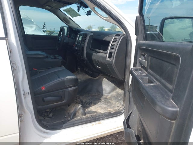 2022 Ram 1500 Classic Tradesman  4x2 6'4 Box მანქანა იყიდება აუქციონზე, vin: 1C6RR6FG5NS231595, აუქციონის ნომერი: 46222467