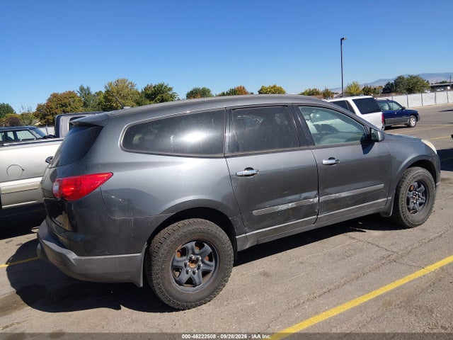 46222508 :رقم المزاد ، 1GNKRFED0BJ336295 vin ، 2011 Chevrolet Traverse Ls مزاد بيع