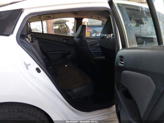 Toyota Prius Two 2017 JTDKBRFU0H3039554 Image 8