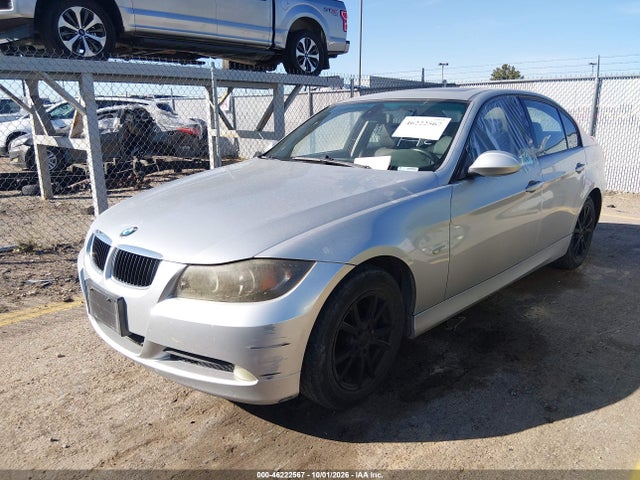 2007 Bmw 328i მანქანა იყიდება აუქციონზე, vin: WBAVA33527KX78825, აუქციონის ნომერი: 46222567