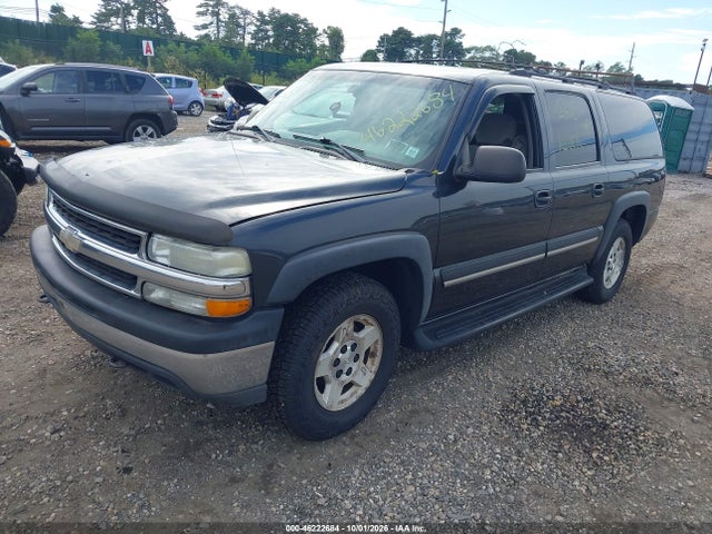 2004 Chevrolet Suburban 1500 Ls მანქანა იყიდება აუქციონზე, vin: 3GNFK16T44G215515, აუქციონის ნომერი: 46222684
