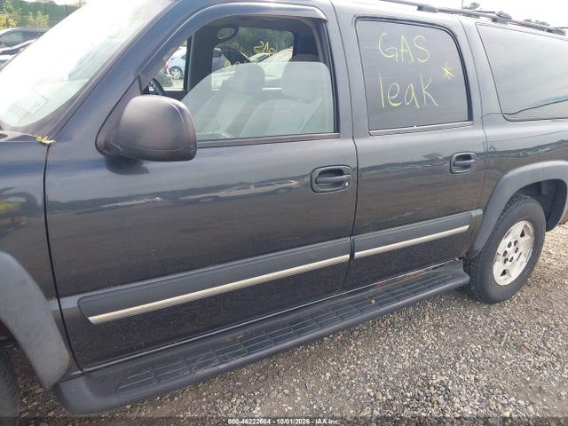 2004 Chevrolet Suburban 1500 Ls მანქანა იყიდება აუქციონზე, vin: 3GNFK16T44G215515, აუქციონის ნომერი: 46222684
