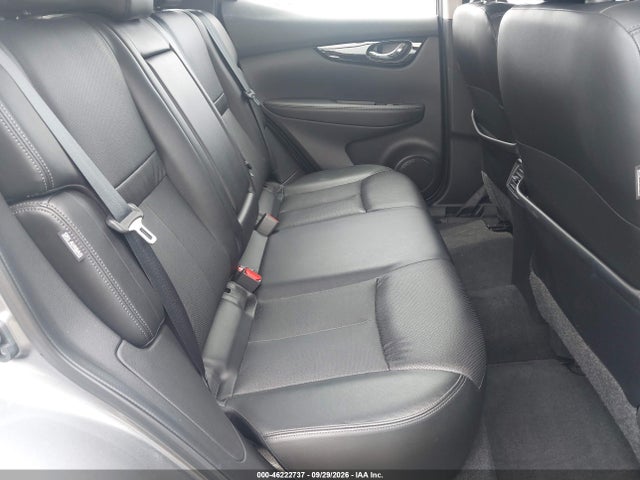 46222737 :رقم المزاد ، JN1BJ1CW1NW493027 vin ، 2022 Nissan Rogue Sport Sl Awd Xtronic Cvt مزاد بيع