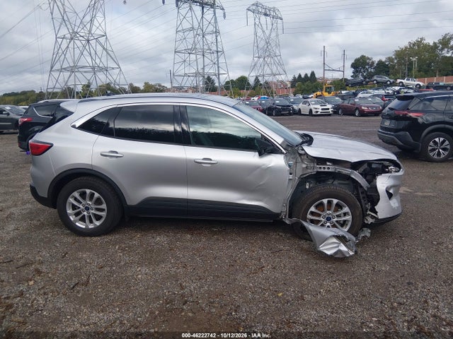 2020 Ford Escape Se მანქანა იყიდება აუქციონზე, vin: 1FMCU9G65LUA12170, აუქციონის ნომერი: 46222742