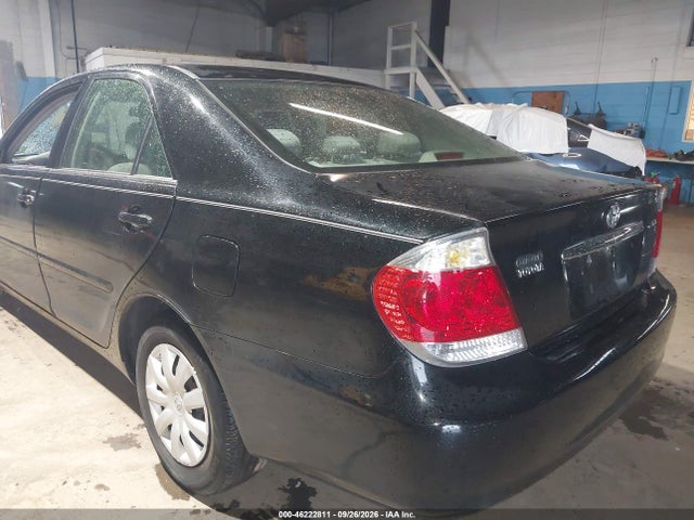 46222811 :رقم المزاد ، 4T1BE32K35U011970 vin ، 2005 Toyota Camry Std مزاد بيع