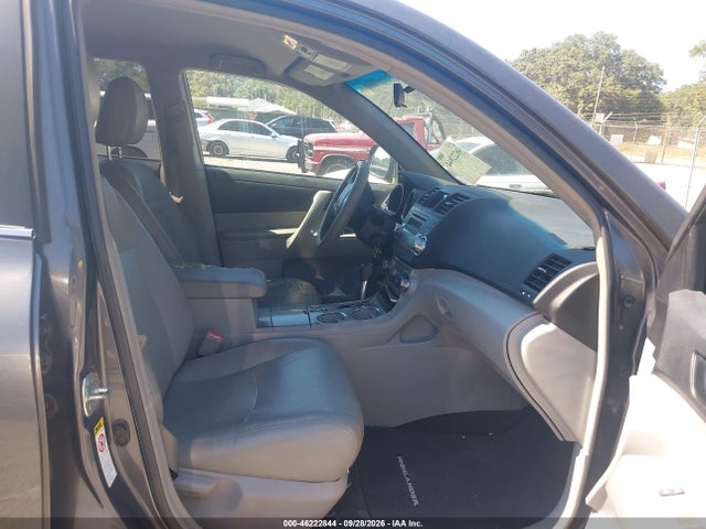 Продажа на аукционе авто 2012 Toyota Highlander, vin: 5TDZA3EH3CS024296, номер лота: 46222844