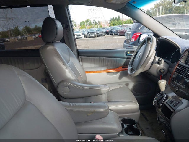 46222848 :رقم المزاد ، 5TDBK22C38S018250 vin ، 2008 Toyota Sienna Xle مزاد بيع