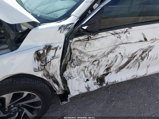 Продажа на аукционе авто 2017 Honda Civic Lx-p, vin: 2HGFC4B00HH306775, номер лота: 46222915