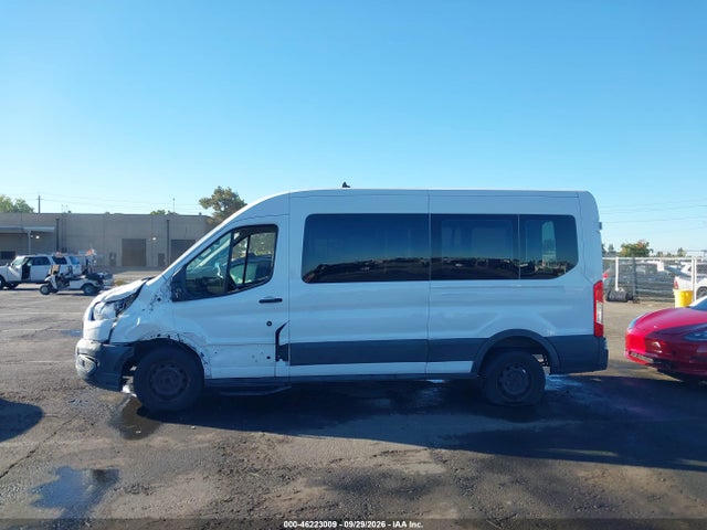 46223009 :رقم المزاد ، 1FTYE1C85NKA31977 vin ، 2022 Ford Transit-150 مزاد بيع