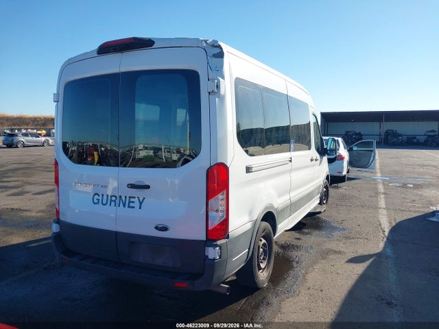 46223009 :رقم المزاد ، 1FTYE1C85NKA31977 vin ، 2022 Ford Transit-150 مزاد بيع