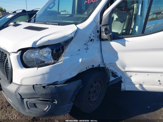 46223009 :رقم المزاد ، 1FTYE1C85NKA31977 vin ، 2022 Ford Transit-150 مزاد بيع
