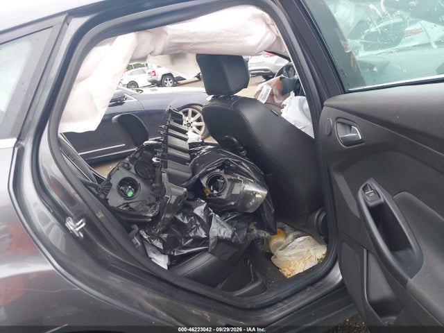 Продажа на аукционе авто 2017 Ford Focus Titanium, vin: 1FADP3N2XHL242562, номер лота: 46223042