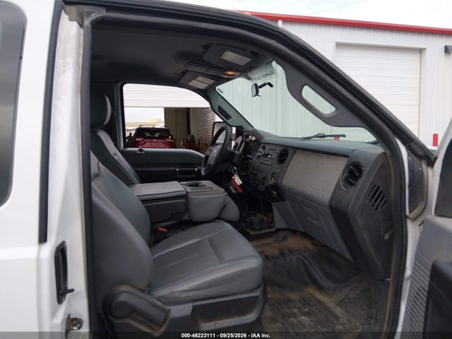 2016 Ford F-350 Chassis Xl მანქანა იყიდება აუქციონზე, vin: 1FD8X3GT1GEC90404, აუქციონის ნომერი: 46223111
