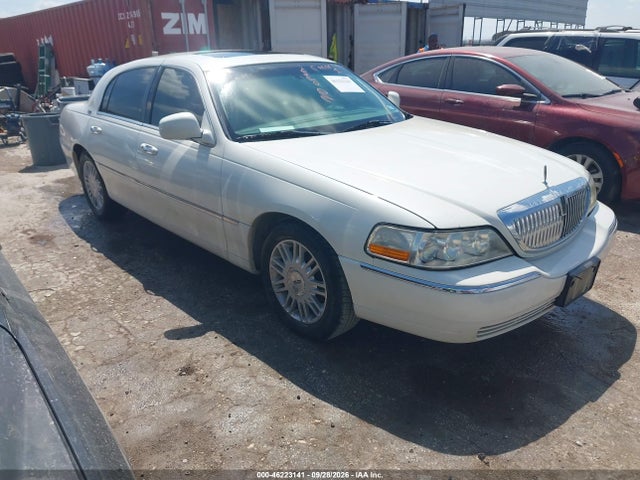 46223141 :رقم المزاد ، 1LNHM82V26Y635774 vin ، 2006 Lincoln Town Car Signature Limited مزاد بيع