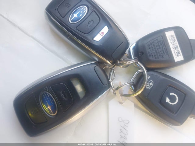 Продажа на аукционе авто 2015 Subaru Outback 2.5i Limited, vin: 4S4BSBLC4F3233077, номер лота: 46223252