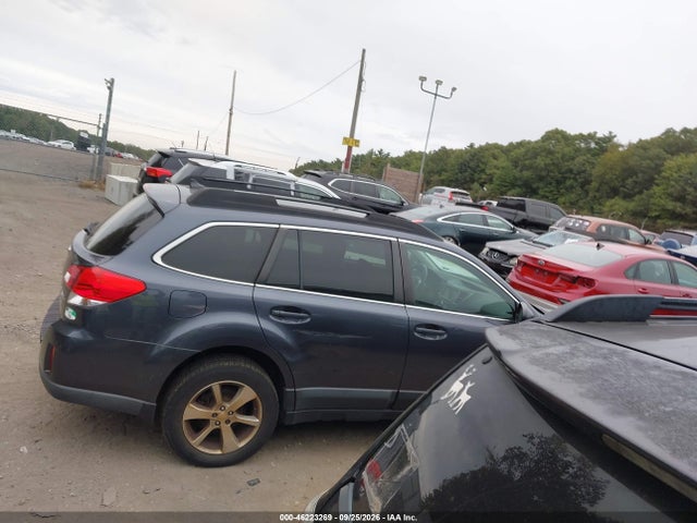 46223269 :رقم المزاد ، 4S4BRBMC5E3304408 vin ، 2014 Subaru Outback 2.5i Limited مزاد بيع
