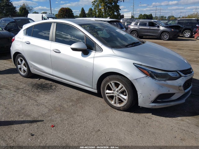46223385 :رقم المزاد ، 3G1BE6SM2HS605812 vin ، 2017 Chevrolet Cruze Lt Auto مزاد بيع