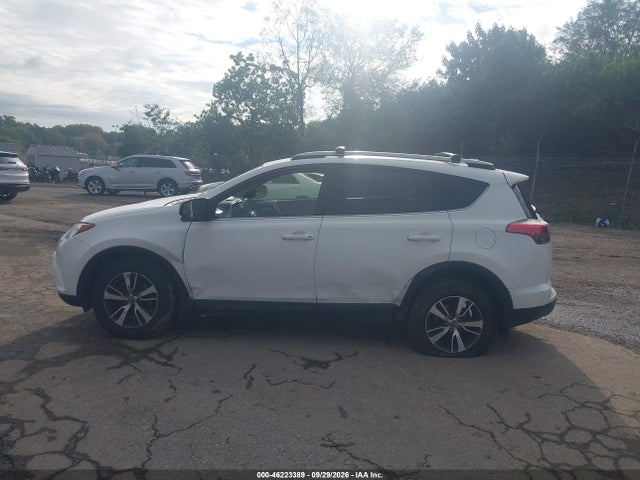 Toyota Rav4 Xle 2017 JTMRFREV3HJ171930 Image 14