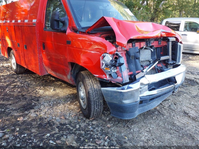 46223413 :رقم المزاد ، 1FDWE3FN2NDC17349 vin ، 2022 Ford E-350 Cutaway مزاد بيع