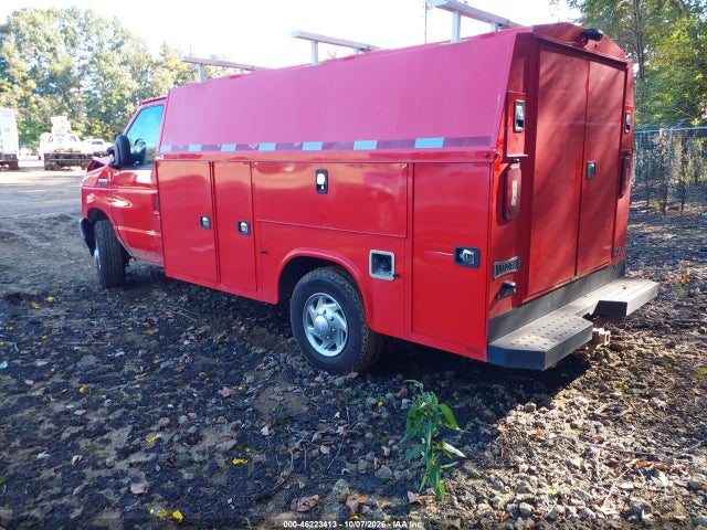 46223413 :رقم المزاد ، 1FDWE3FN2NDC17349 vin ، 2022 Ford E-350 Cutaway مزاد بيع