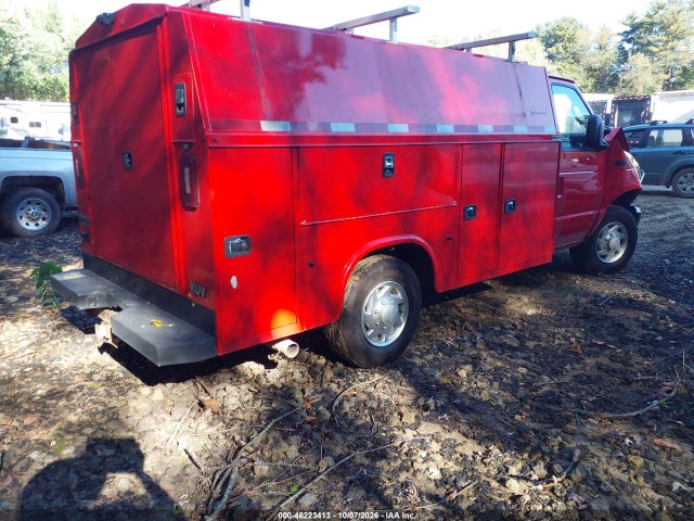 46223413 :رقم المزاد ، 1FDWE3FN2NDC17349 vin ، 2022 Ford E-350 Cutaway مزاد بيع