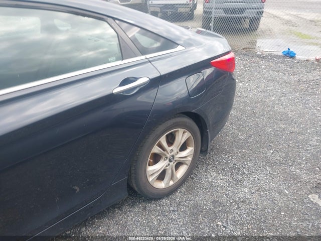 2011 Hyundai Sonata Limited მანქანა იყიდება აუქციონზე, vin: 5NPEC4AC1BH137709, აუქციონის ნომერი: 46223428