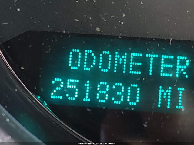 46223525 :رقم المزاد ، 1GNSCJE06CR246329 vin ، 2012 Chevrolet Suburban 1500 Lt مزاد بيع