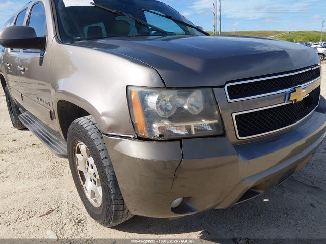 46223525 :رقم المزاد ، 1GNSCJE06CR246329 vin ، 2012 Chevrolet Suburban 1500 Lt مزاد بيع