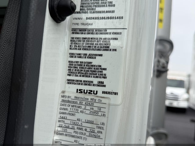 46223545 :رقم المزاد ، 54DK6S166JSG01455 vin ، 2018 Isuzu Ftr Reefer Box Truck مزاد بيع