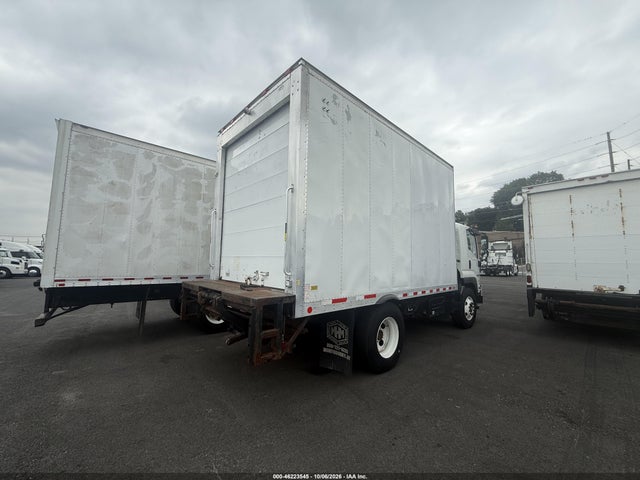 46223545 :رقم المزاد ، 54DK6S166JSG01455 vin ، 2018 Isuzu Ftr Reefer Box Truck مزاد بيع