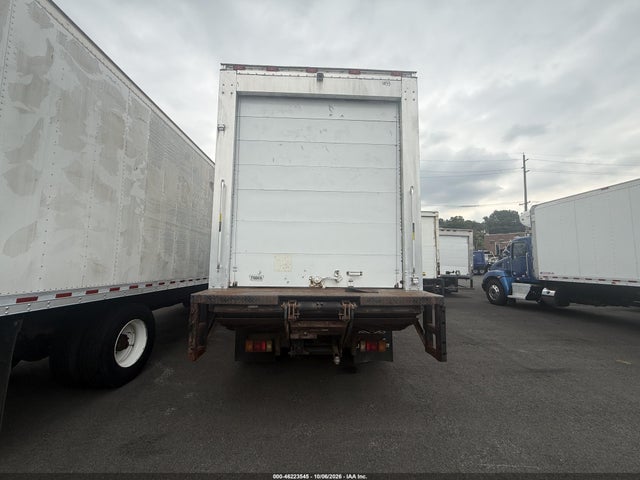 46223545 :رقم المزاد ، 54DK6S166JSG01455 vin ، 2018 Isuzu Ftr Reefer Box Truck مزاد بيع