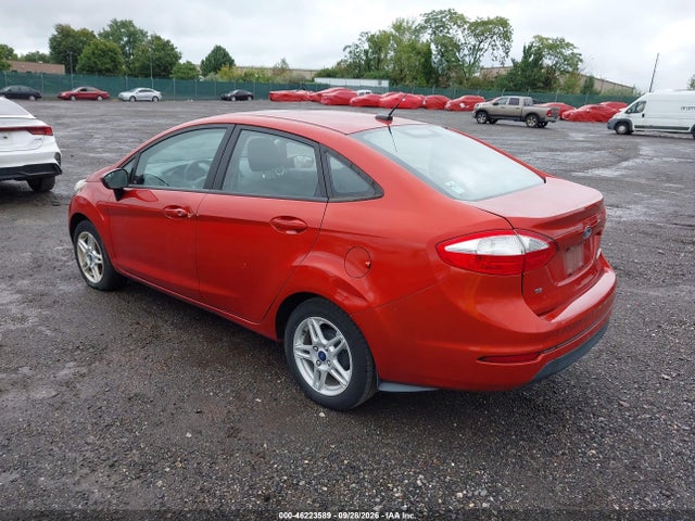 Ford FIESTA SE 2018 3FADP4BJXJM135811 Image 3