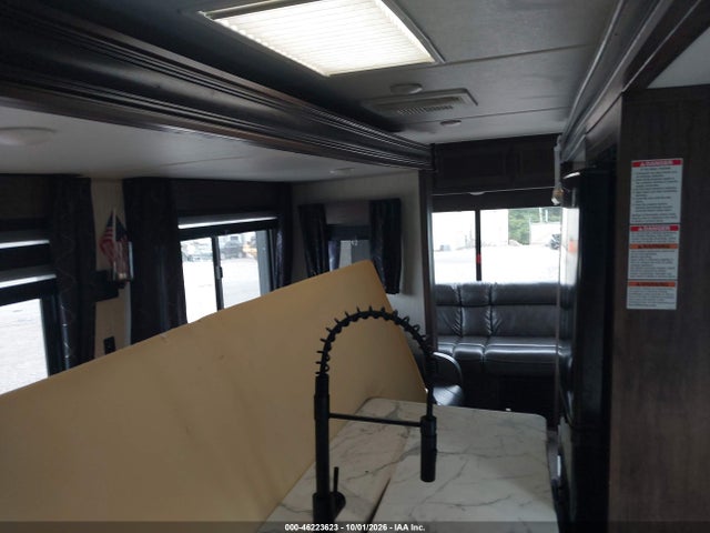 2020 Cherokee Forest River Travel Trailer მანქანა იყიდება აუქციონზე, vin: 4X4TCKC29LX144083, აუქციონის ნომერი: 46223623