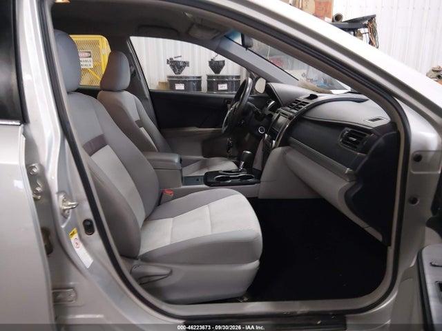 46223673 :رقم المزاد ، 4T4BF1FK3DR319964 vin ، 2013 Toyota Camry Le مزاد بيع