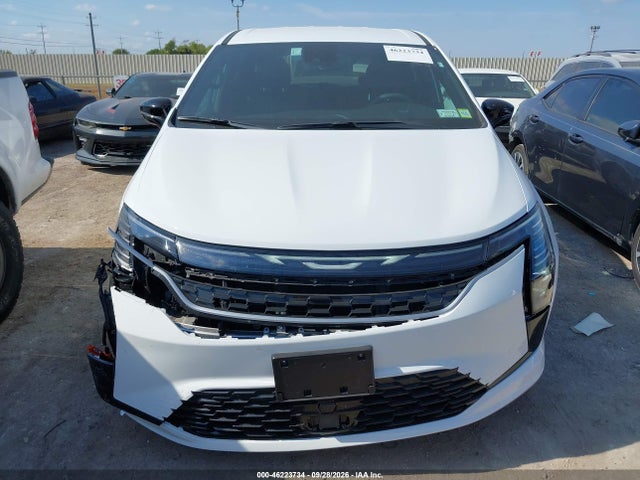 46223734 :رقم المزاد ، 2C4RC1BG1VR572724 vin ، 2027 Chrysler Pacifica مزاد بيع