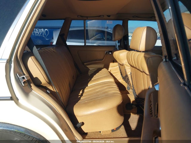 46223754 :رقم المزاد ، WDBAB93A2CN006282 vin ، 1982 Mercedes-benz 300 Tdt مزاد بيع