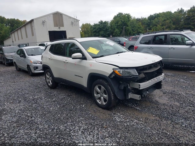 46223764 :رقم المزاد ، 3C4NJDBB6HT645677 vin ، 2017 Jeep New Compass Latitude 4x4 مزاد بيع