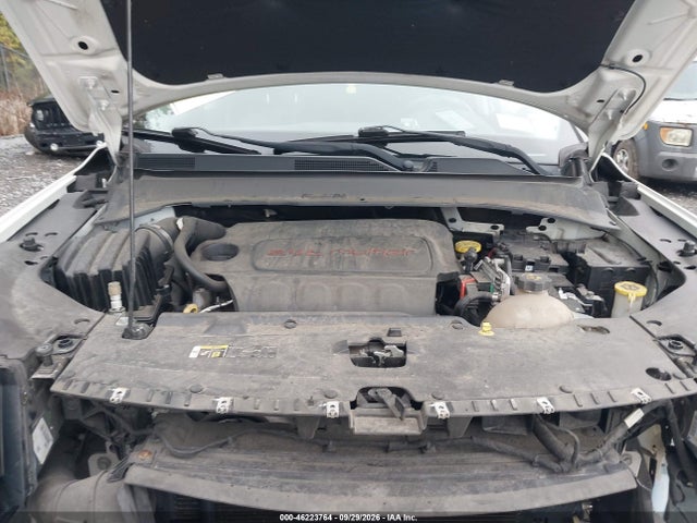 46223764 :رقم المزاد ، 3C4NJDBB6HT645677 vin ، 2017 Jeep New Compass Latitude 4x4 مزاد بيع
