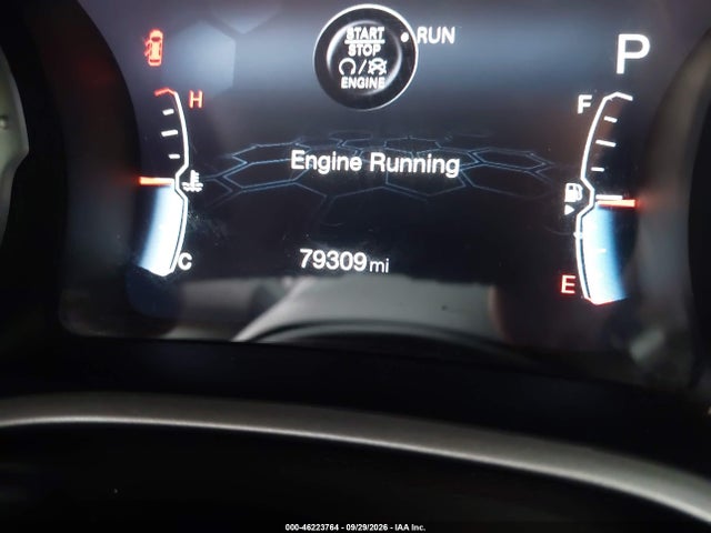 46223764 :رقم المزاد ، 3C4NJDBB6HT645677 vin ، 2017 Jeep New Compass Latitude 4x4 مزاد بيع