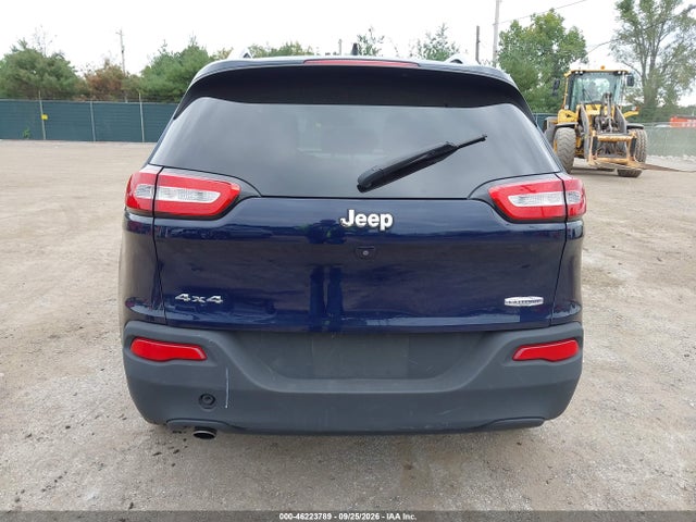 2015 Jeep Cherokee Latitude მანქანა იყიდება აუქციონზე, vin: 1C4PJMCB2FW733527, აუქციონის ნომერი: 46223789