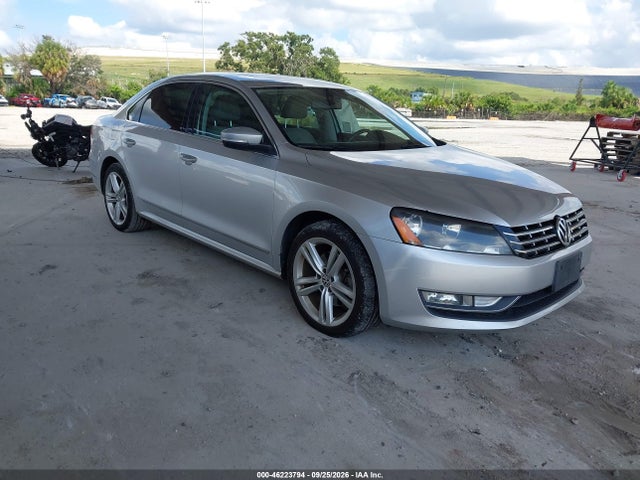46223794 :رقم المزاد ، 1VWCN7A38DC066622 vin ، 2013 Volkswagen Passat 2.0l Tdi Sel Premium مزاد بيع