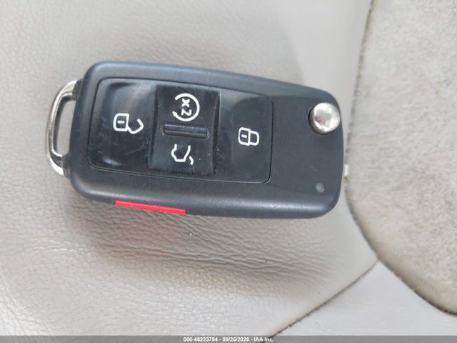 2013 Volkswagen Passat 2.0l Tdi Sel Premium მანქანა იყიდება აუქციონზე, vin: 1VWCN7A38DC066622, აუქციონის ნომერი: 46223794
