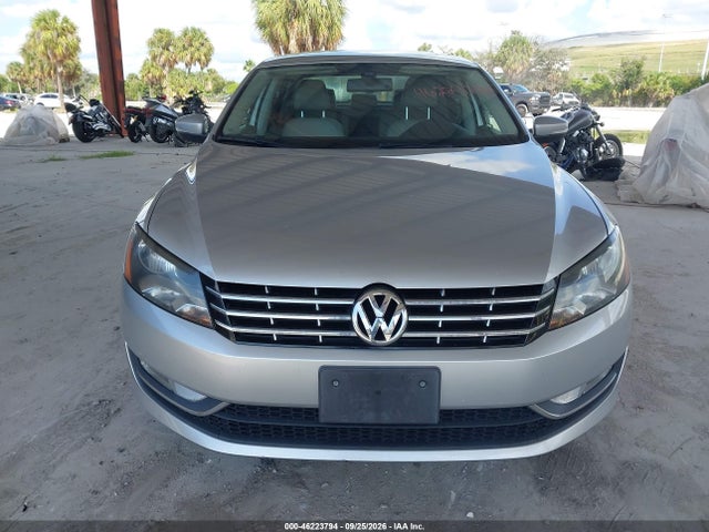 2013 Volkswagen Passat 2.0l Tdi Sel Premium მანქანა იყიდება აუქციონზე, vin: 1VWCN7A38DC066622, აუქციონის ნომერი: 46223794